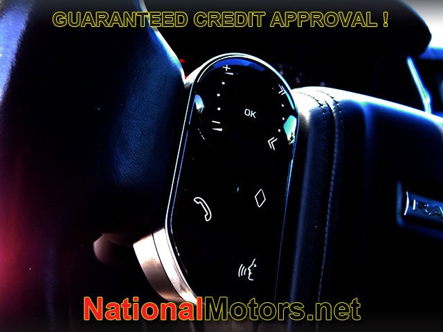 Land Rover Range Rover Vehicle Full-screen Gallery Image 25