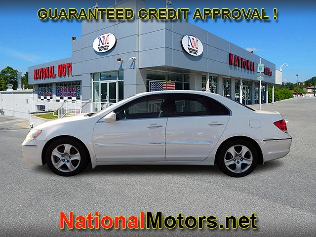 Acura RL Vehicle Full-screen Gallery Image 03