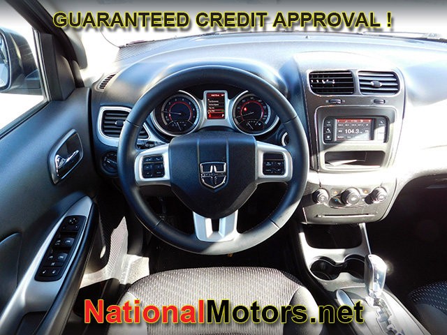 Dodge Journey Vehicle Full-screen Gallery Image 08