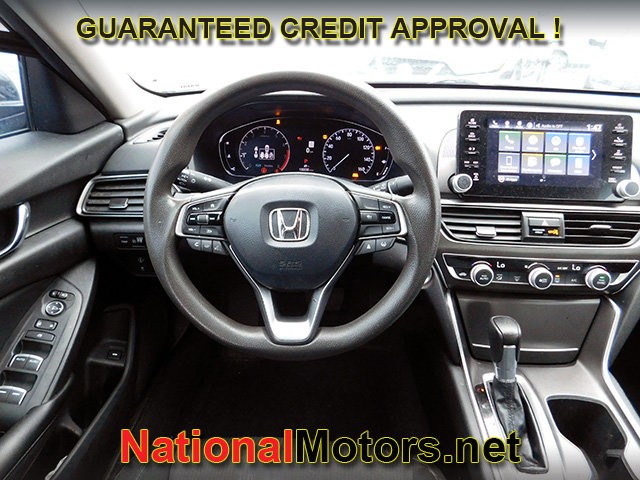 Honda Accord Sedan Vehicle Full-screen Gallery Image 09