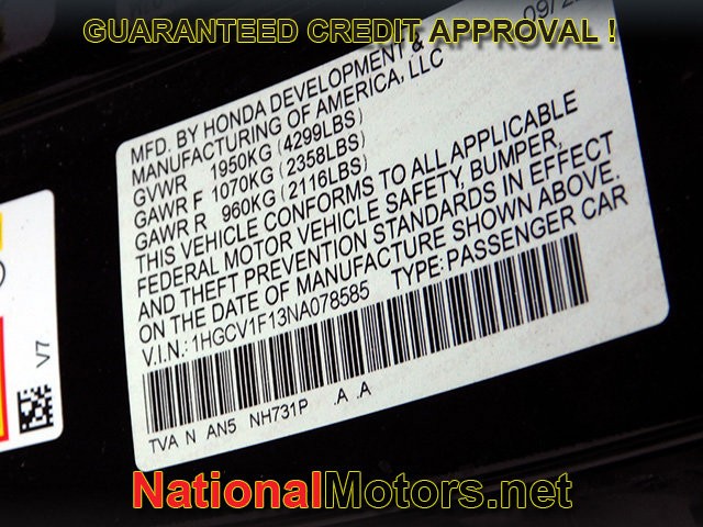 Honda Accord Sedan Vehicle Full-screen Gallery Image 19