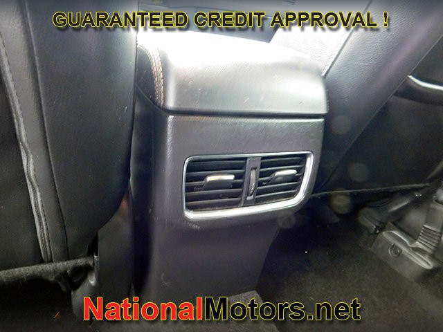 Mazda CX-5 Vehicle Full-screen Gallery Image 13