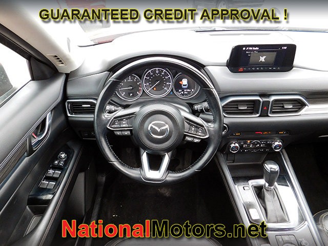 Mazda CX-5 Vehicle Full-screen Gallery Image 14