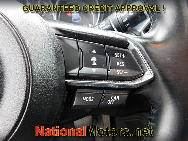 Mazda CX-5 Vehicle Full-screen Gallery Image 23