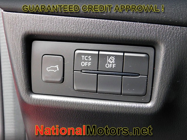 Mazda CX-5 Vehicle Full-screen Gallery Image 26