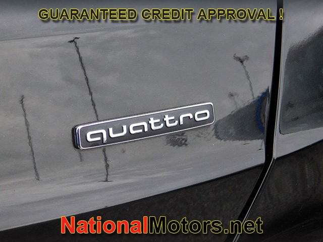 Audi Q3 Vehicle Full-screen Gallery Image 06