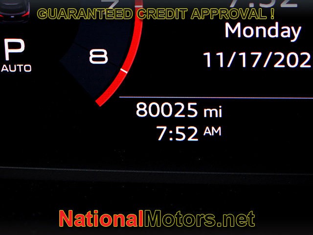 Audi Q3 Vehicle Full-screen Gallery Image 23