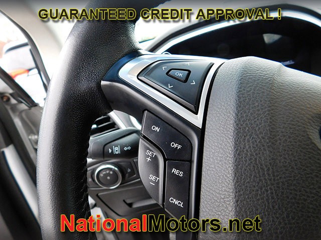 Ford Edge Vehicle Full-screen Gallery Image 25