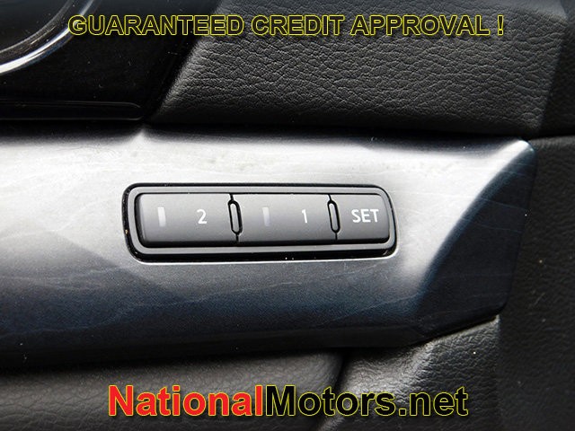 Nissan Maxima Vehicle Full-screen Gallery Image 15