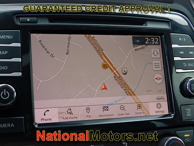 Nissan Maxima Vehicle Full-screen Gallery Image 19