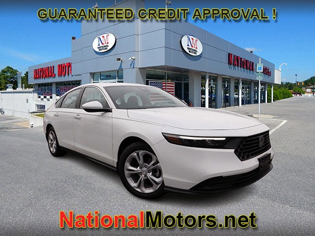 2025 Honda Accord LX's photo