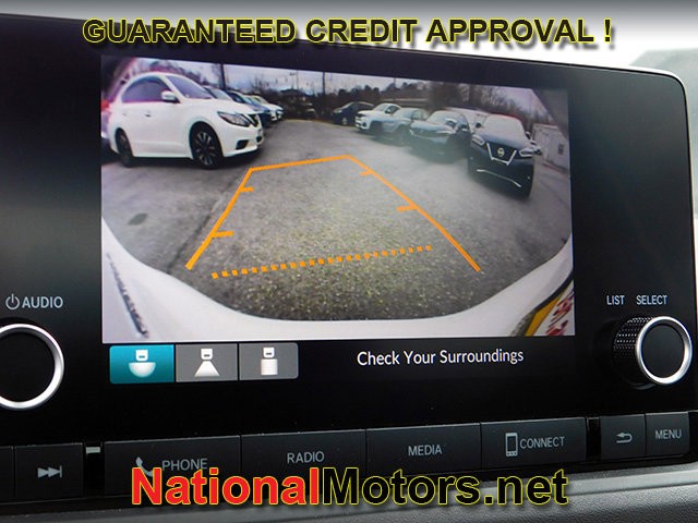 Honda Accord Sedan Vehicle Full-screen Gallery Image 15