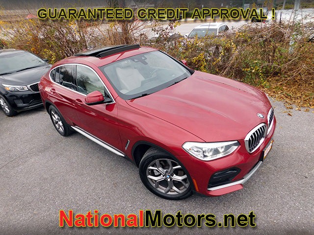 BMW X4 Vehicle Full-screen Gallery Image 02