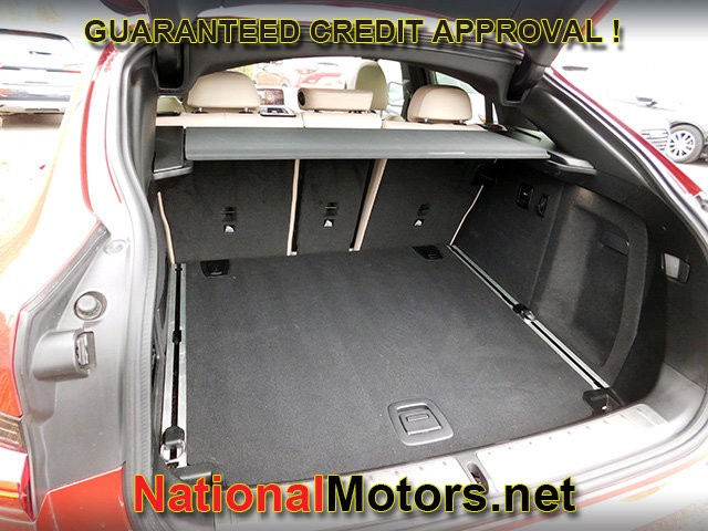 BMW X4 Vehicle Full-screen Gallery Image 07