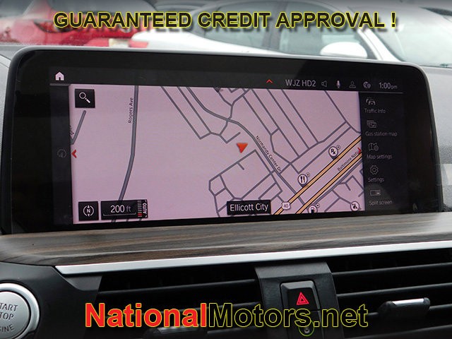 BMW X4 Vehicle Full-screen Gallery Image 21