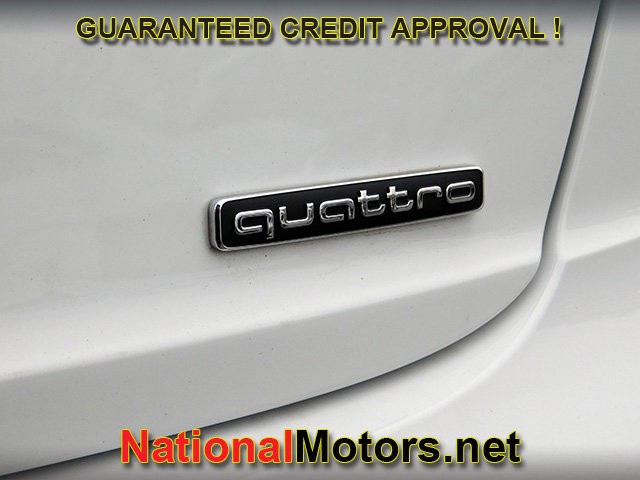 Audi Q8 Vehicle Full-screen Gallery Image 06