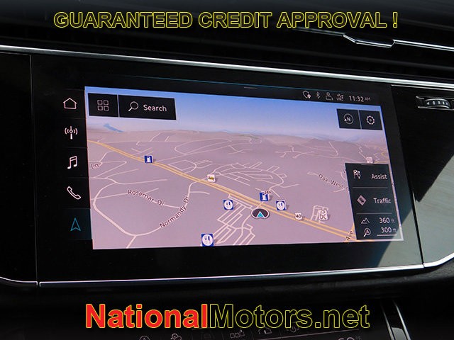 Audi Q8 Vehicle Full-screen Gallery Image 24