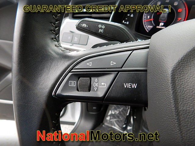 Audi Q8 Vehicle Full-screen Gallery Image 28