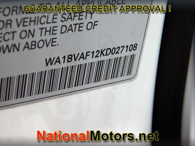 Audi Q8 Vehicle Full-screen Gallery Image 32