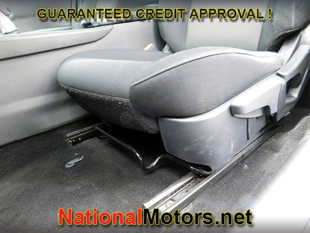 Nissan Sentra Vehicle Full-screen Gallery Image 15