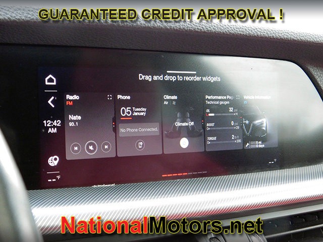 Alfa Romeo Stelvio Vehicle Full-screen Gallery Image 20