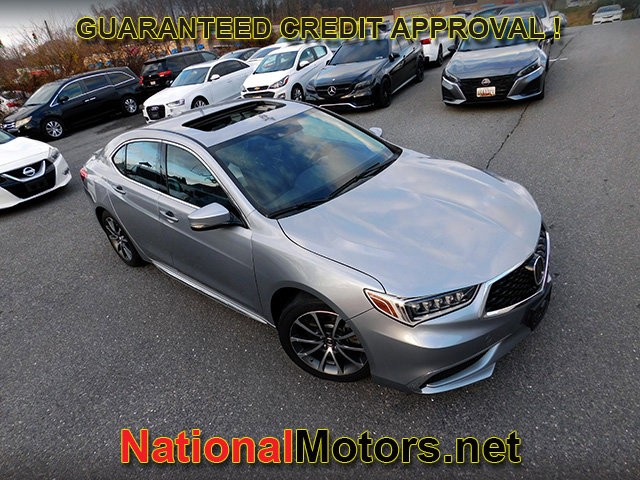 Acura TLX Vehicle Full-screen Gallery Image 02