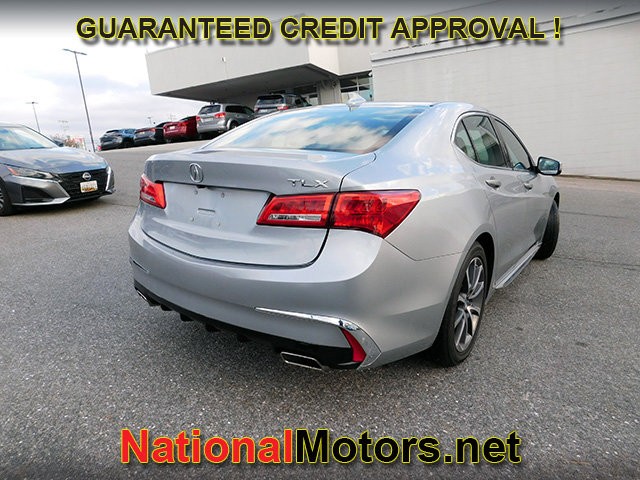 Acura TLX Vehicle Full-screen Gallery Image 05