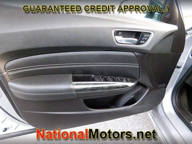 Acura TLX Vehicle Full-screen Gallery Image 11