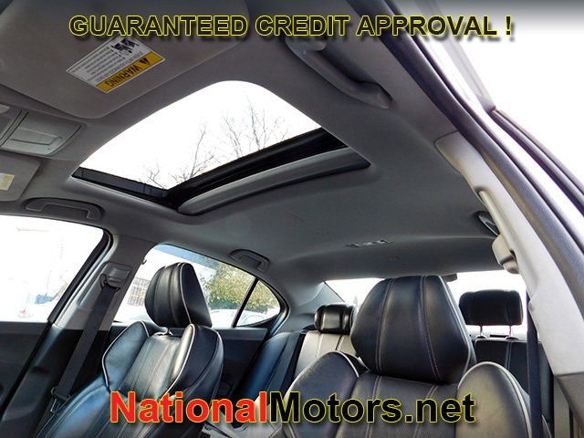 Acura TLX Vehicle Full-screen Gallery Image 14