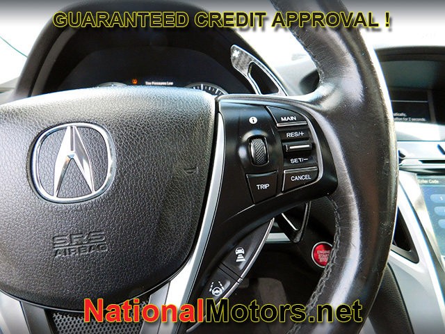 Acura TLX Vehicle Full-screen Gallery Image 17