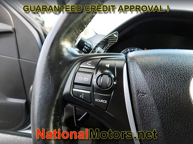 Acura TLX Vehicle Full-screen Gallery Image 18