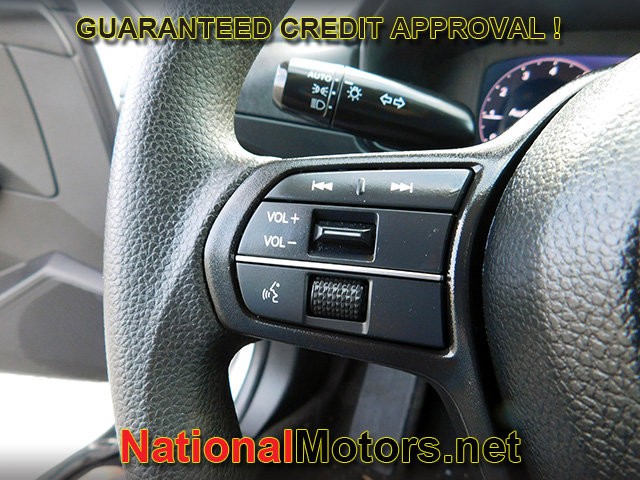 Honda Accord Sedan Vehicle Full-screen Gallery Image 18