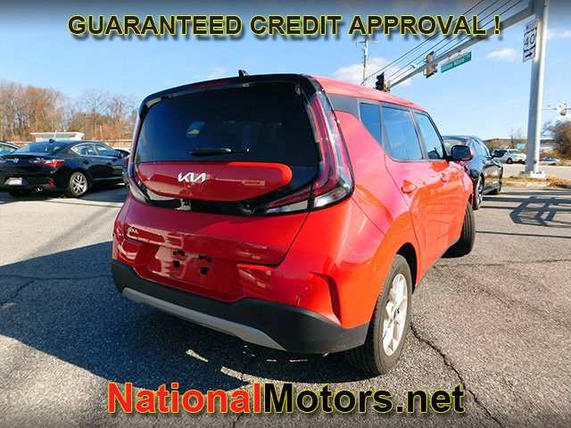 Kia Soul Vehicle Full-screen Gallery Image 05