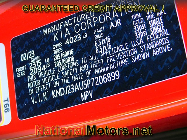 Kia Soul Vehicle Full-screen Gallery Image 21