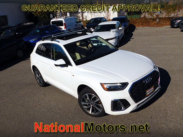 Audi Q5 Vehicle Full-screen Gallery Image 02