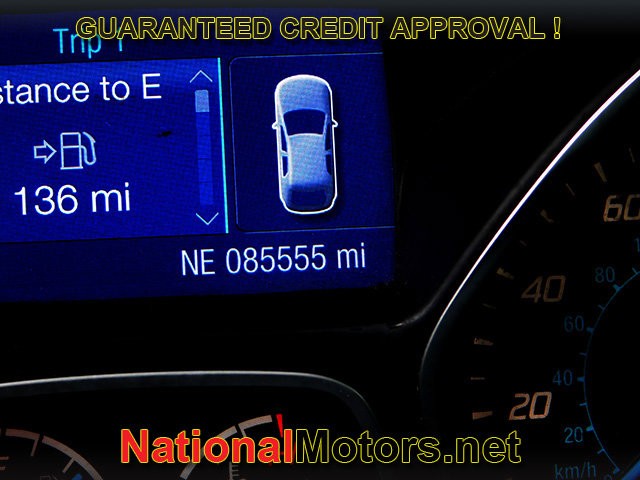 Ford Focus Vehicle Full-screen Gallery Image 17