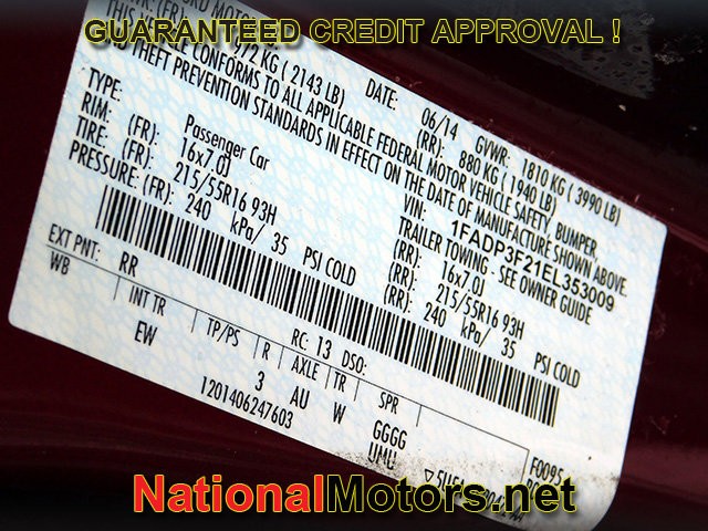 Ford Focus Vehicle Full-screen Gallery Image 18