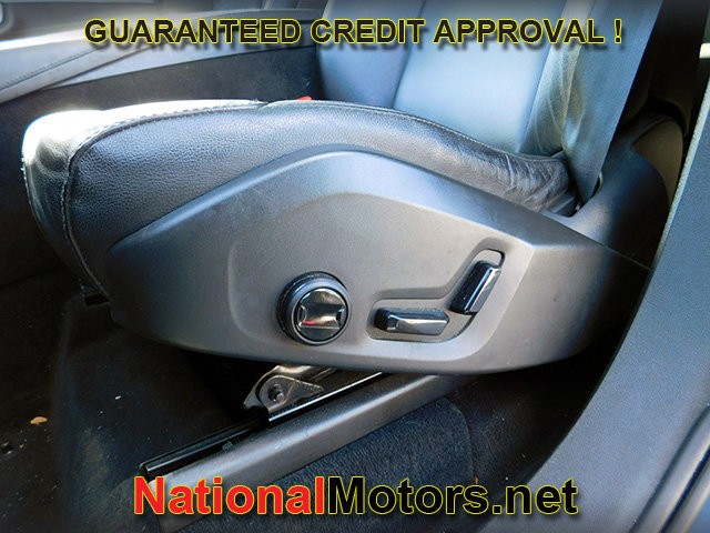 Volvo XC90 Vehicle Full-screen Gallery Image 19