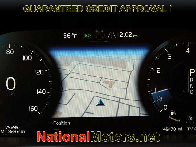 Volvo XC90 Vehicle Full-screen Gallery Image 22