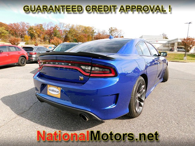 Dodge Charger Vehicle Full-screen Gallery Image 05