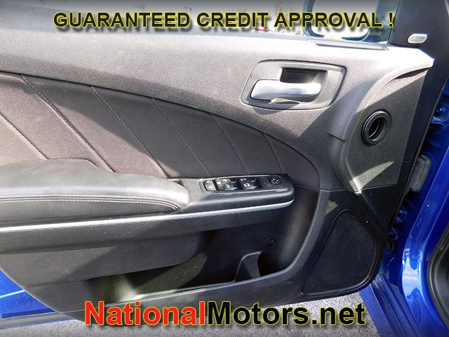 Dodge Charger Vehicle Full-screen Gallery Image 13