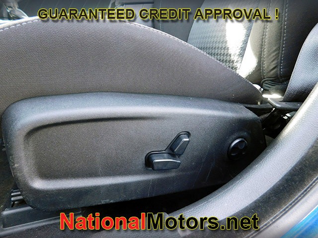 Dodge Charger Vehicle Full-screen Gallery Image 15