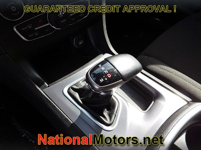 Dodge Charger Vehicle Full-screen Gallery Image 19