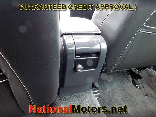 Volvo S60 Vehicle Full-screen Gallery Image 11