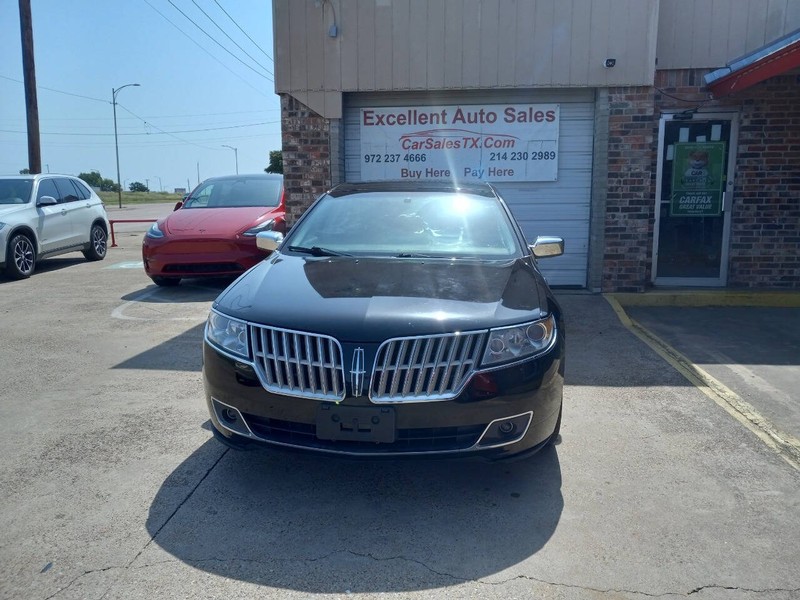 Lincoln MKZ Vehicle Full-screen Gallery Image 02