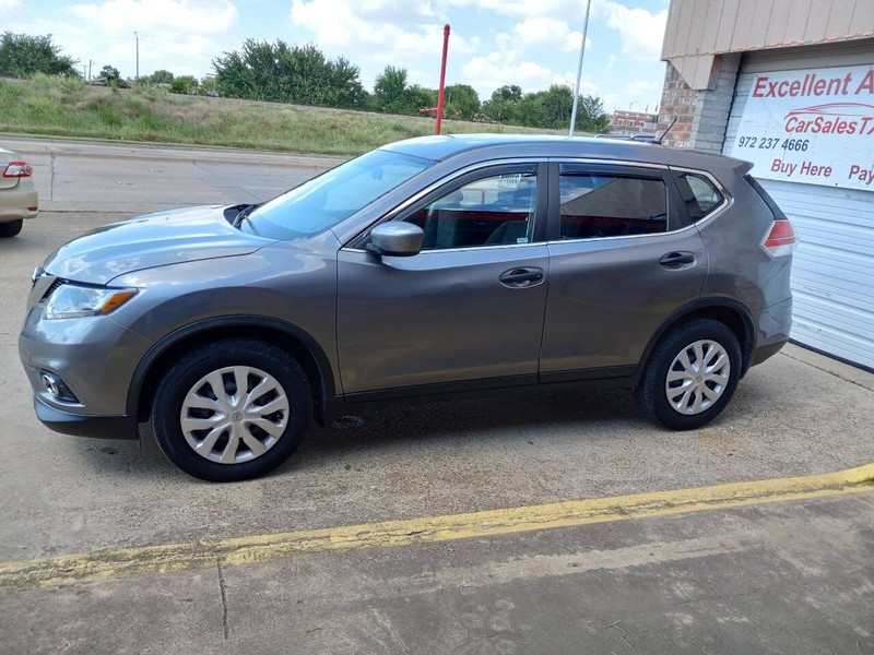 Nissan Rogue Vehicle Full-screen Gallery Image 02