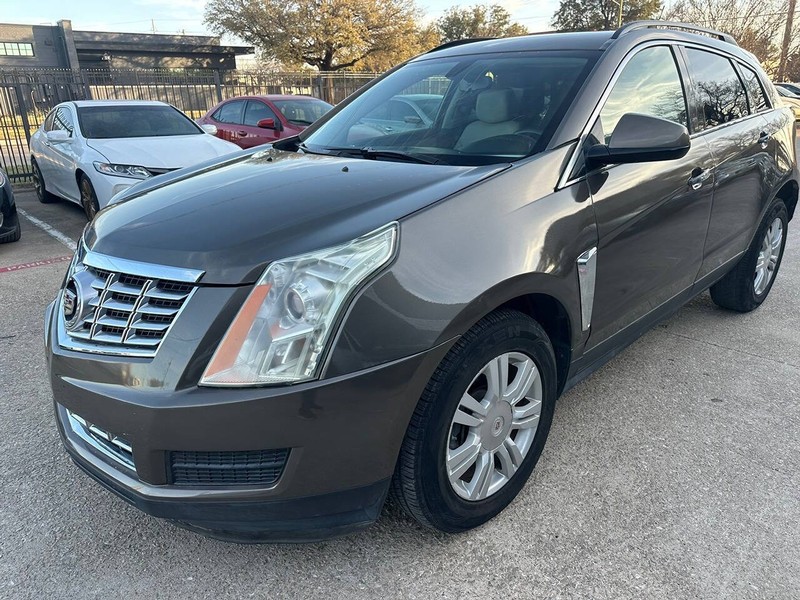 Cadillac SRX Vehicle Full-screen Gallery Image 02