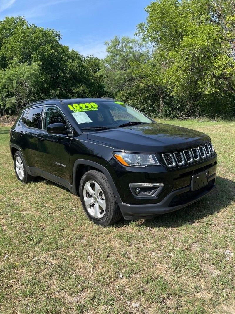 Jeep Compass Vehicle Full-screen Gallery Image 03
