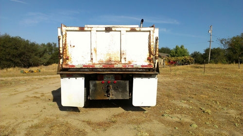 Ford Louisville Vehicle Full-screen Gallery Image 04