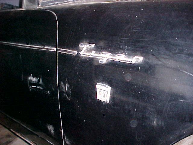 Sunbeam Tiger Vehicle Full-screen Gallery Image 02